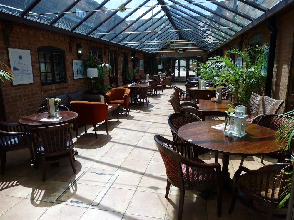 The Atherstone Red Lion Hotel Exteriér fotografie